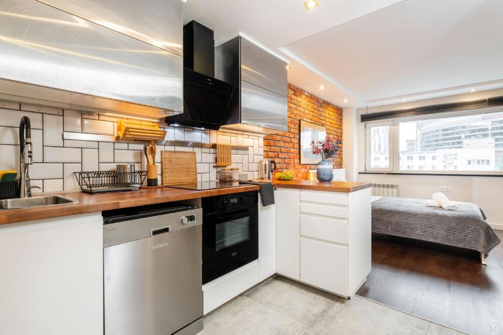 CHMIELNA 106B CENTRUM by VAYA STAYS – zdjęcie 6