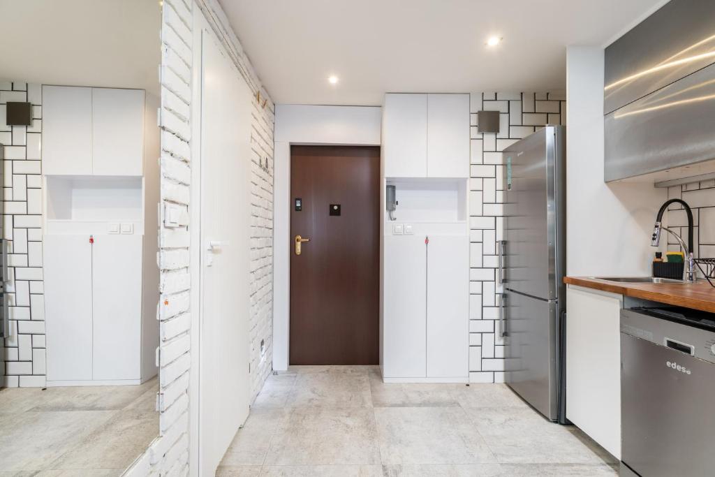 CHMIELNA 106B CENTRUM by VAYA STAYS – zdjęcie 7