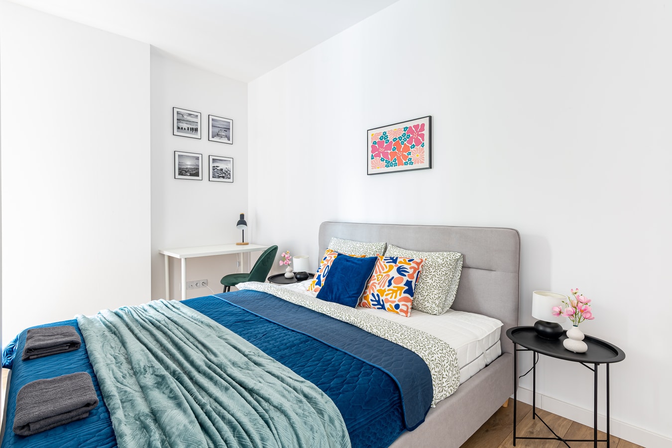 BUSINESS SUITE GRZYBOWSKA 37 by VAYA STAYS – zdjęcie 10