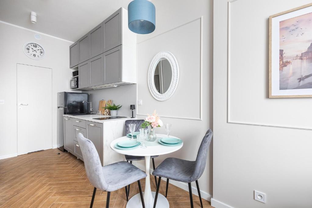 Modern studio AC Batorego by VAYA STAYS A – zdjęcie 8